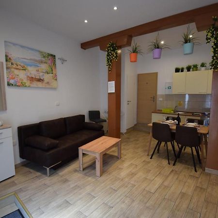 City Core Apartment Koper Eksteriør billede